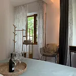 The-point Lovely In Center Of Apartment Bucharest
