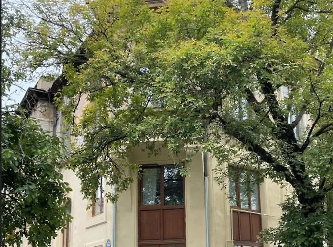 Apartman The-point Lovely In Center Of Bukarest