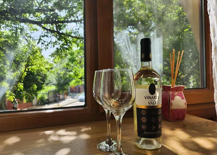 The-point Lovely In Center Of